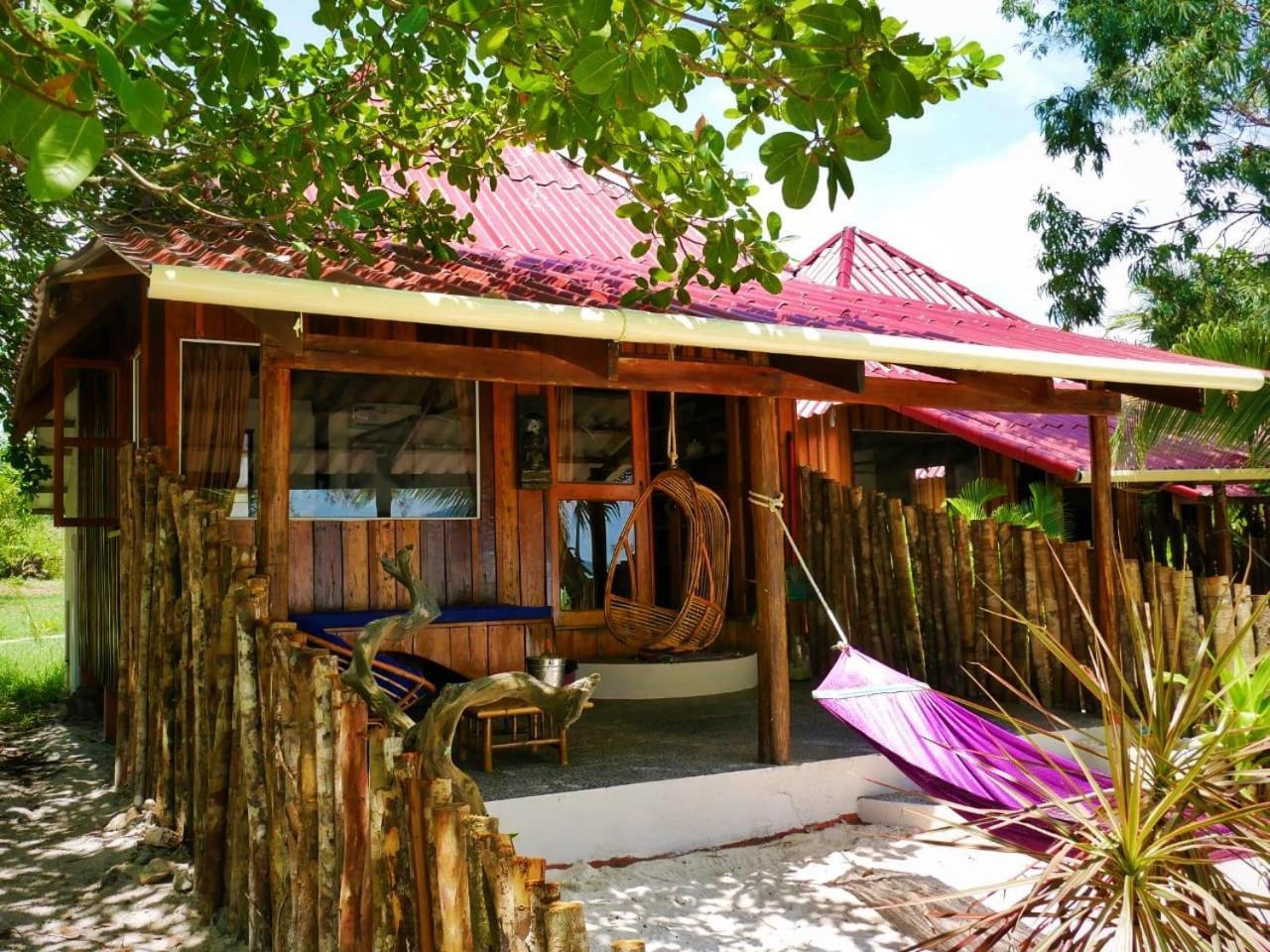 Paradise Villas 코롱 산로엠 외부 사진